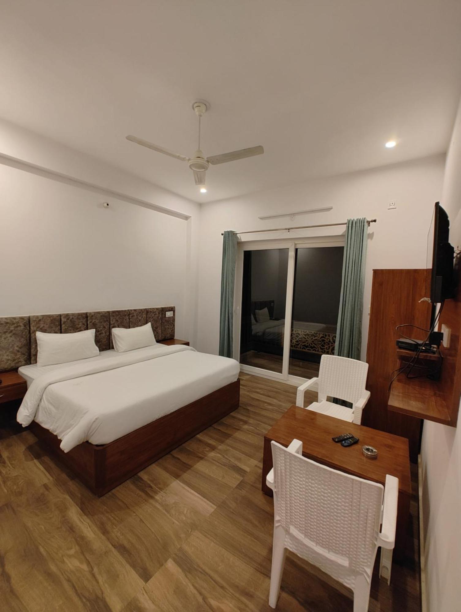 Hotel Anantam Residency Uttarkāshi Eksteriør bilde